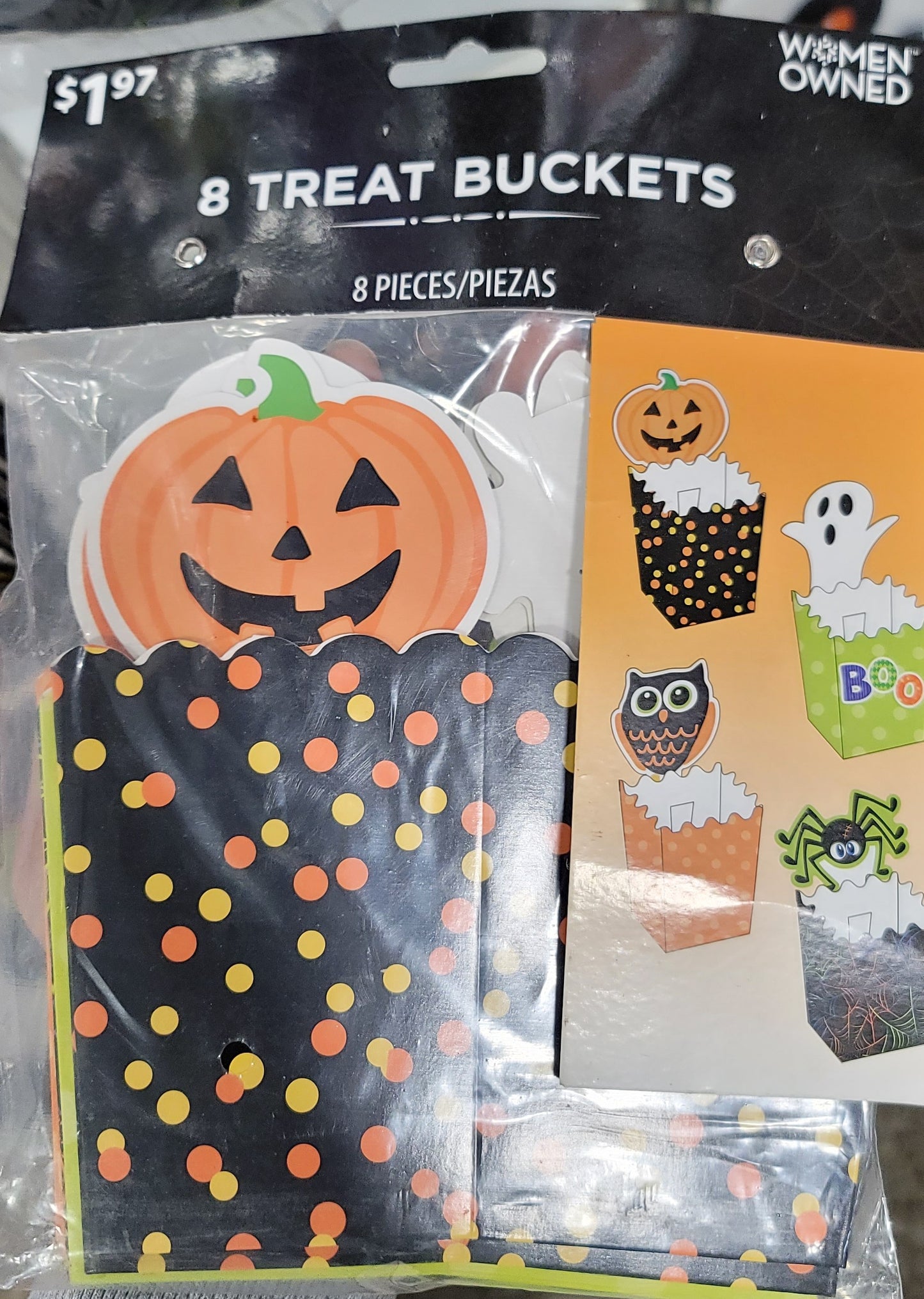 8 TREAT BUCKETS
