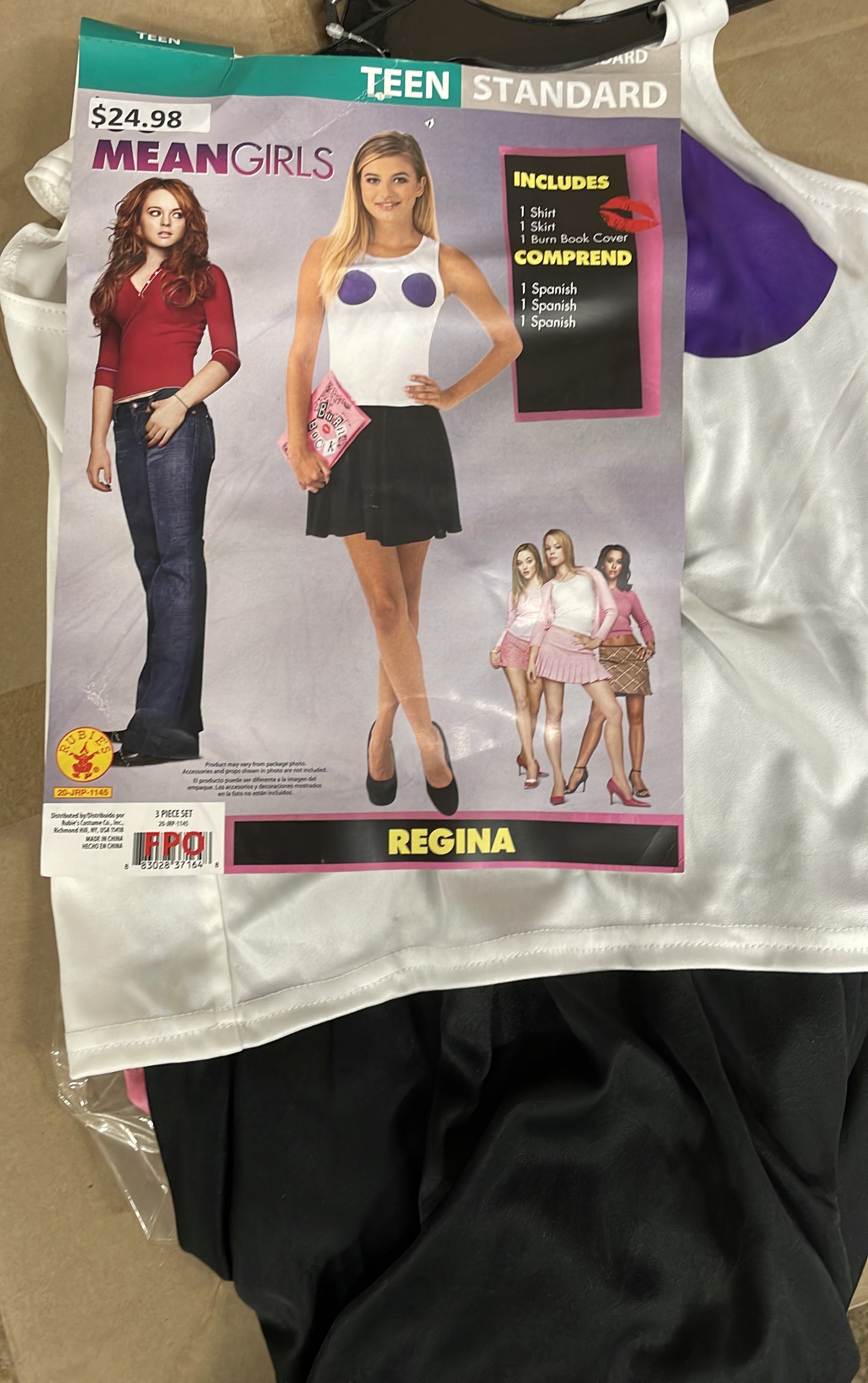 MEANGIRLS Includes: 1 shirt 1skirt 1burn book cover