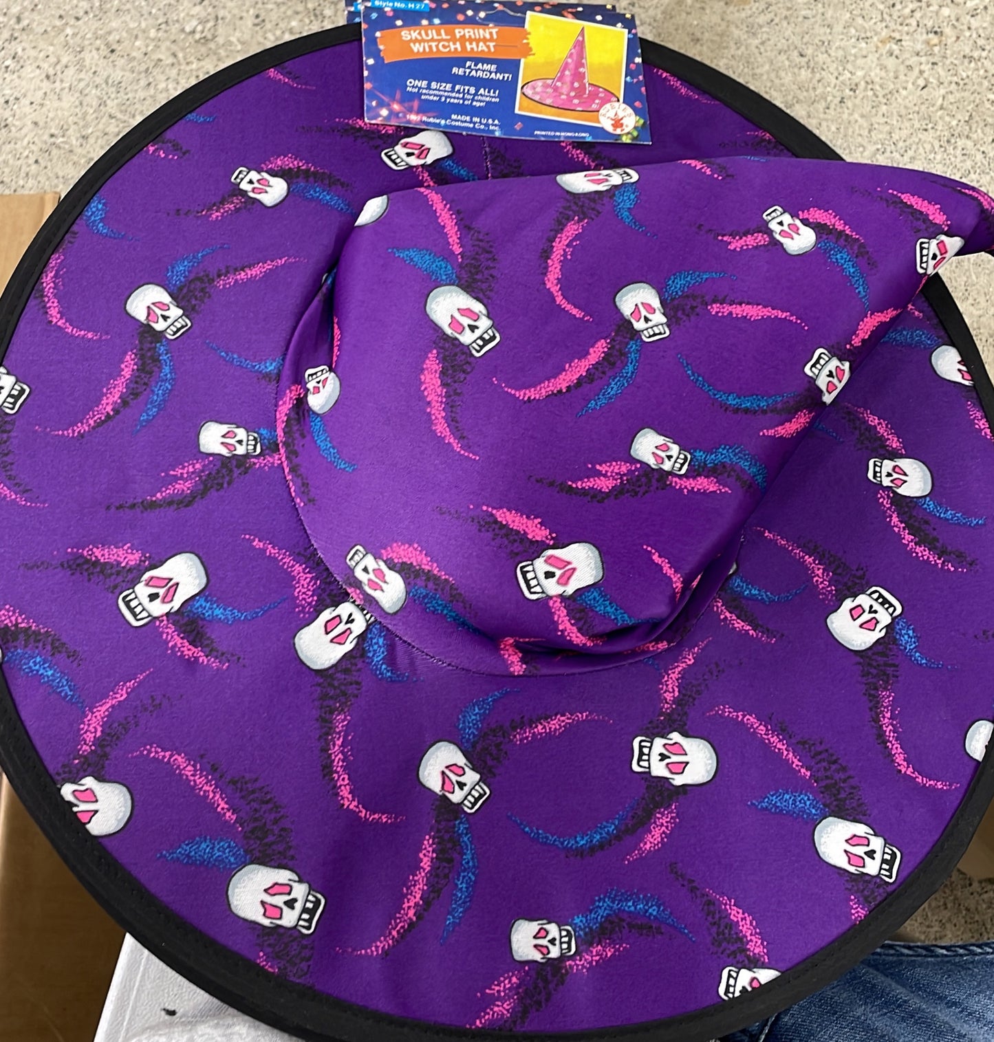 SKULL PRINT WITCH HAT