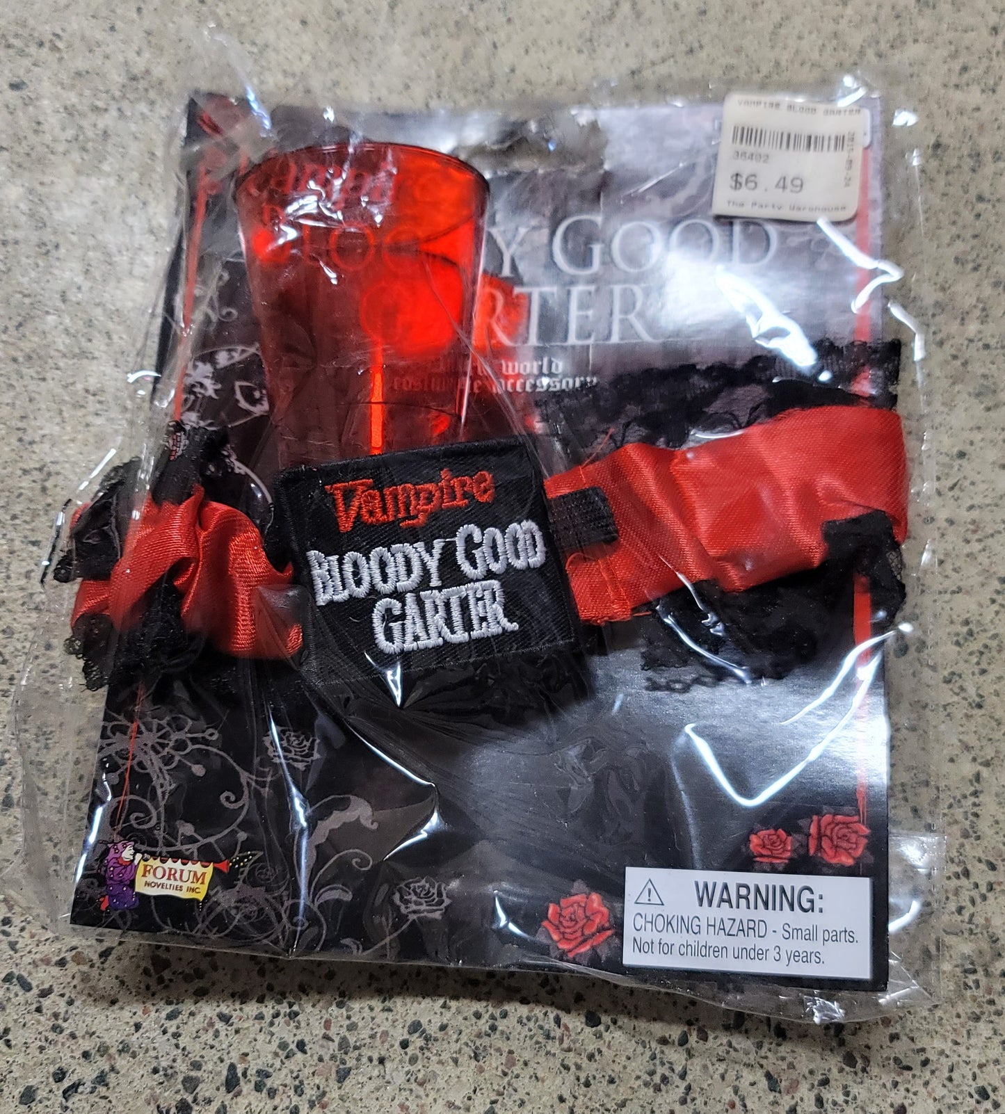 Vampire bloody good garter
