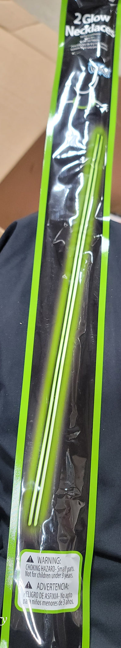 2 glow necklaces light
