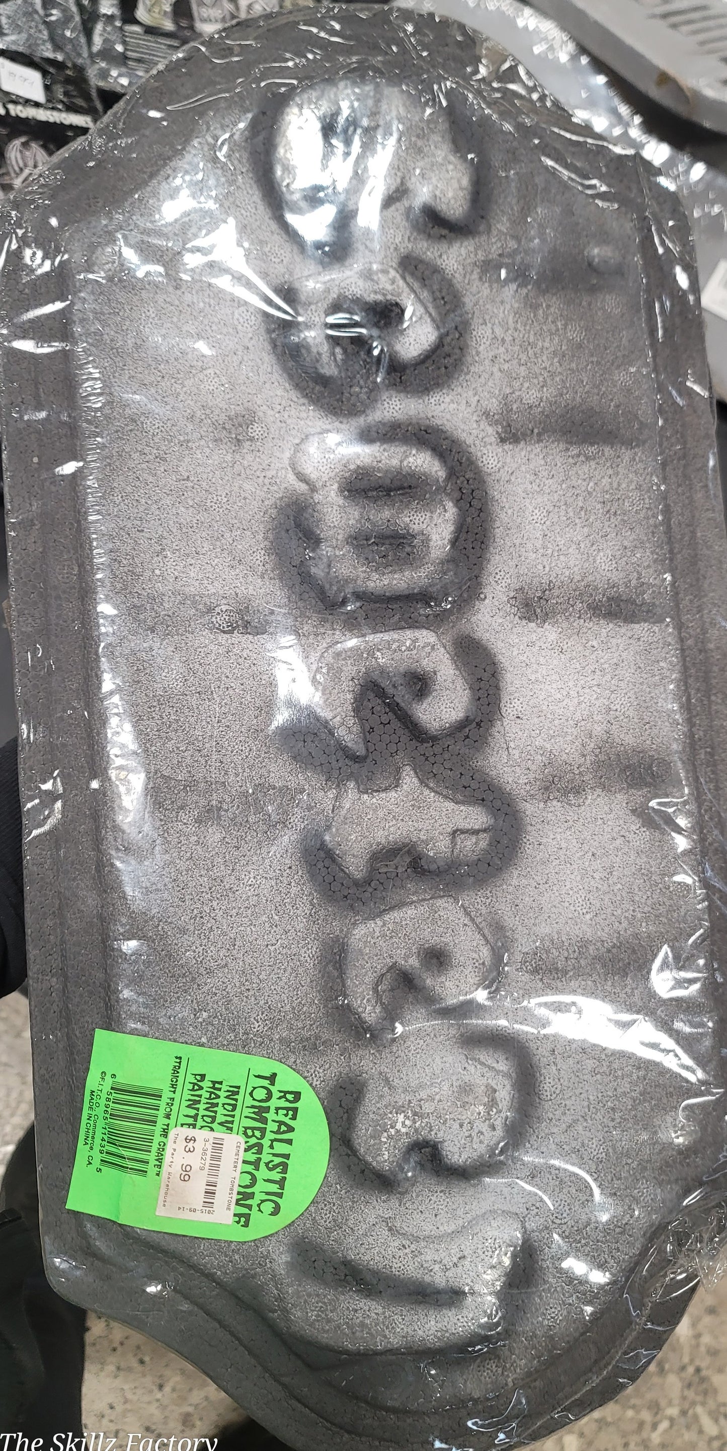 CEMETERY TOMBSTOME 11439