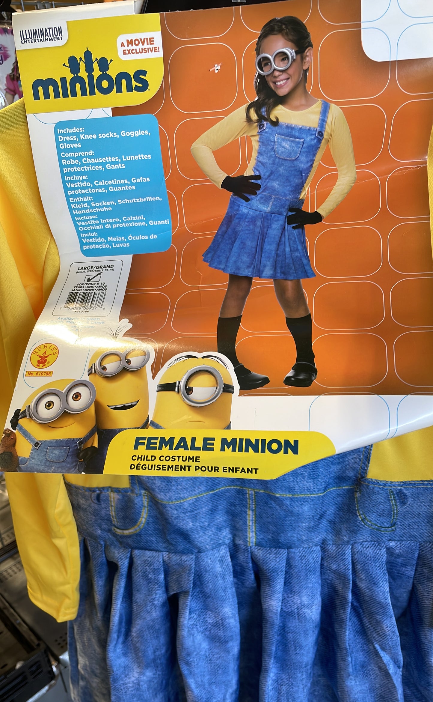 FEMALE MINION LARGE